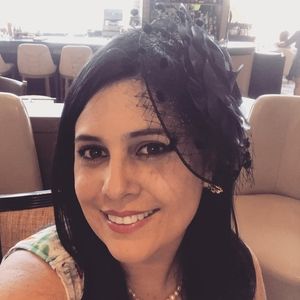 Meet your Posher, Carolina